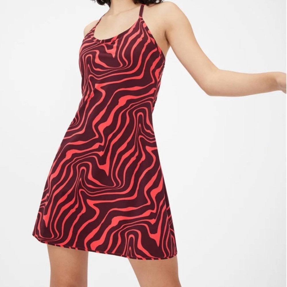 Outdoor Voices | Exercise Dress | Poppy Swirl | Adjustable Straps